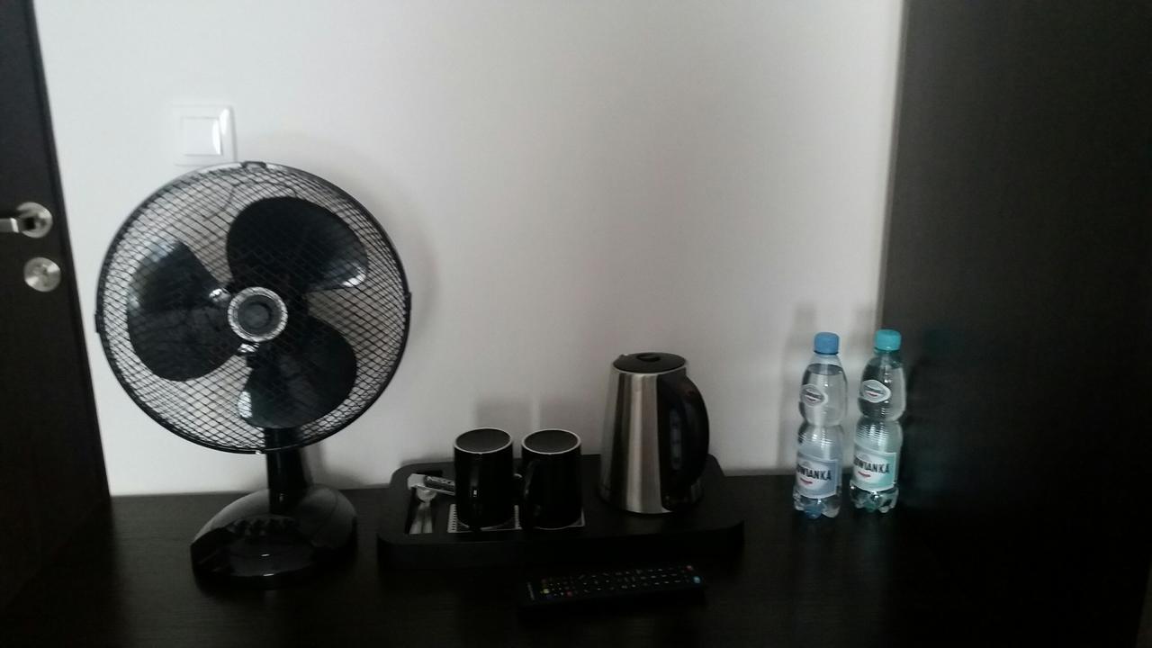 Scsk Pol Lawy Hotel Pulawy Bagian luar foto