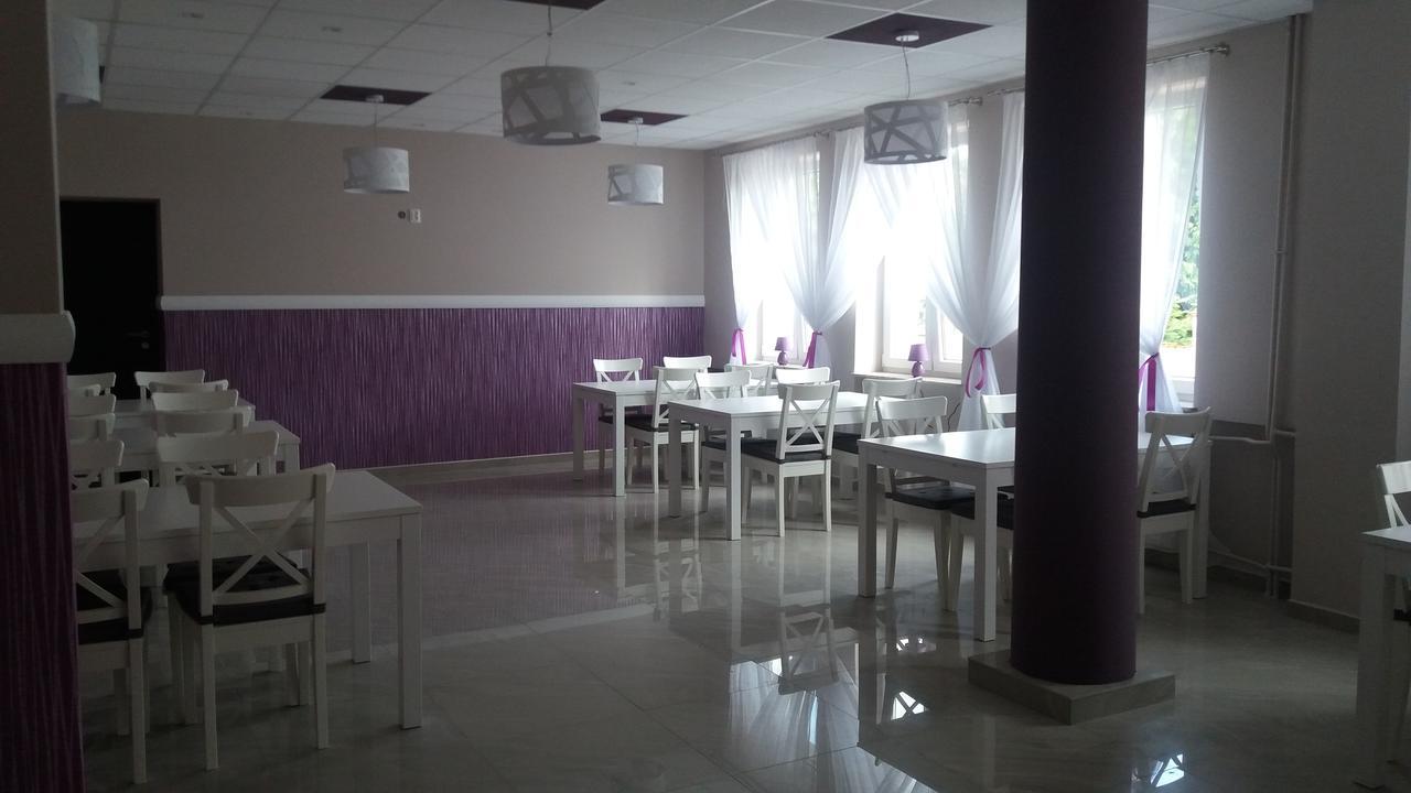 Scsk Pol Lawy Hotel Pulawy Bagian luar foto