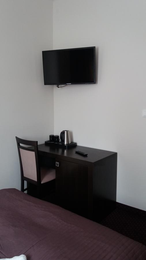 Scsk Pol Lawy Hotel Pulawy Bagian luar foto